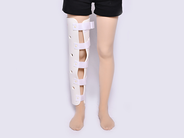 膝部下肢固定支具 泡沫高分子臥床骨科固定膝關節支具 腿部固定托