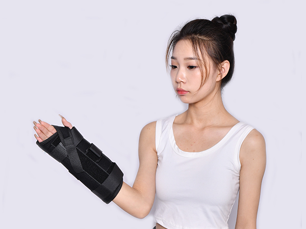 護腕手腕綁帶護套腕關節術后固定護具腕骨固定帶