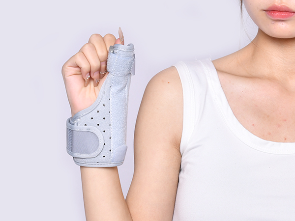 醫用大拇指保護套運動腕關節護腕護具腱鞘損傷手腕鋼板防扭固定帶